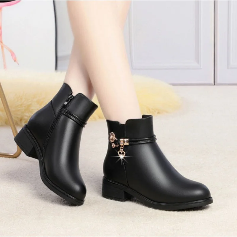 2025 winter soft leather furry short boots for women chunky heel warm cotton shoes, flat black leather mom shoes 2025 winter soft leather furry short boots for women chunky heel warm cotton shoes, flat black leather mom shoes