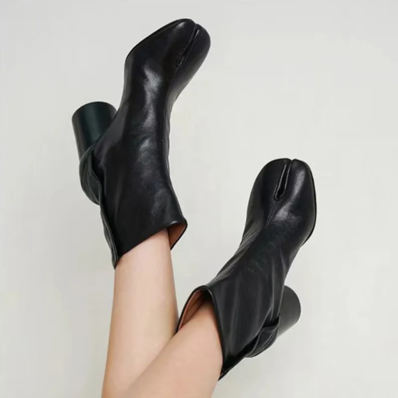2026 autumn winter soft leather split toe tabi women ankle boots fashion zip thick high heels chelsea chunky shoes short booties 2026 autumn winter soft leather split toe tabi women ankle boots fashion zip thick high heels chelsea chunky shoes short booties